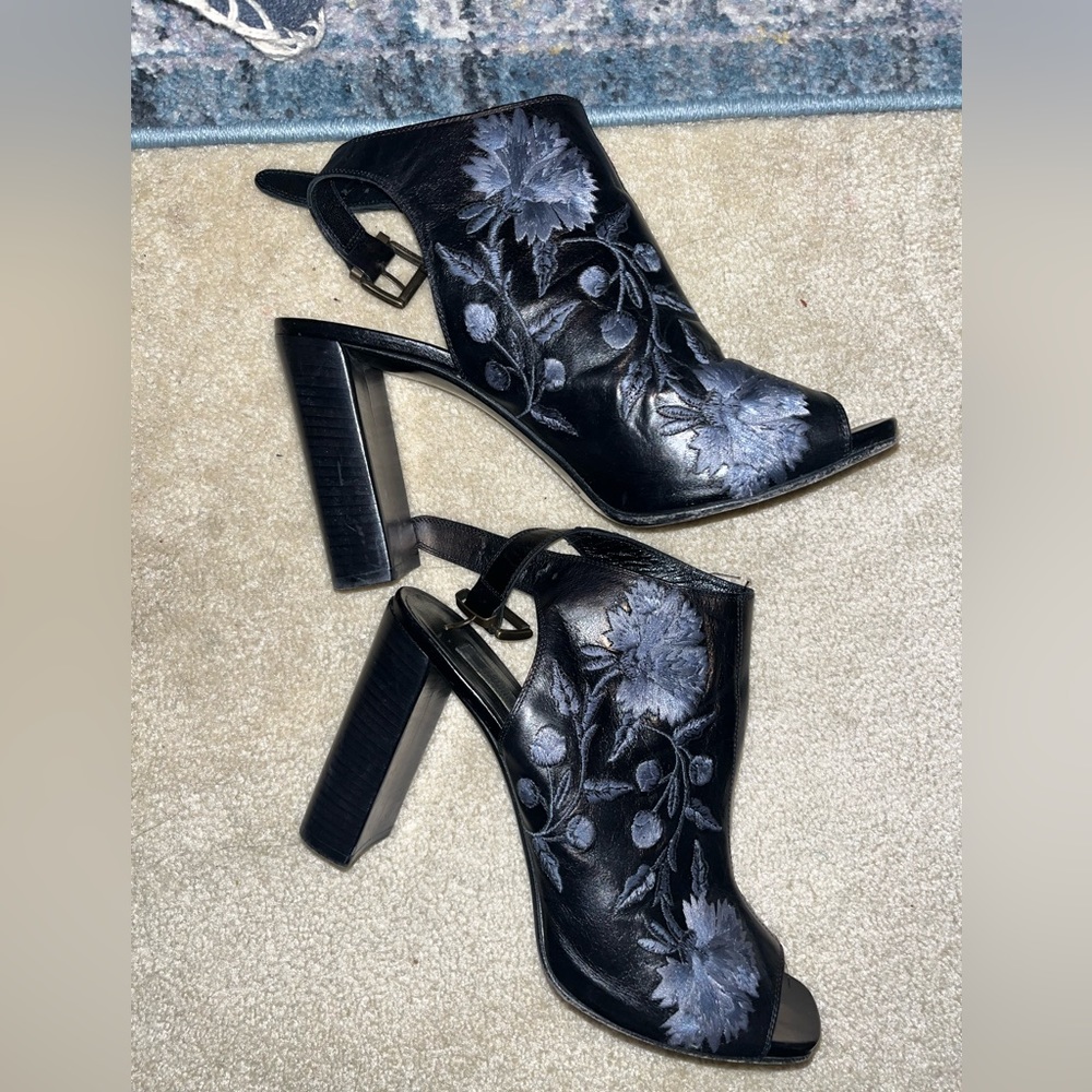GIANNI BARBATO authentic italian leather beautiful embroidered heels